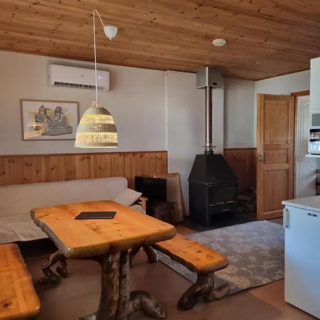 Ξενοδοχείο με διαμερίσματα Kaamasen Kievari Kaamanen