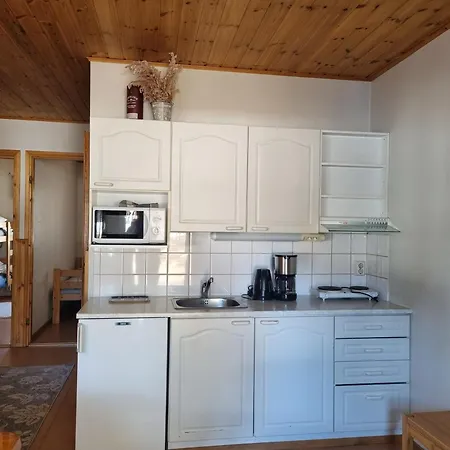 Ξενοδοχείο με διαμερίσματα Kaamasen Kievari