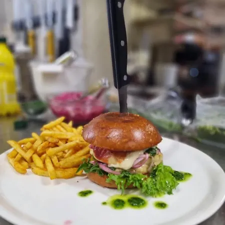 Ξενοδοχείο με διαμερίσματα Kaamasen Kievari